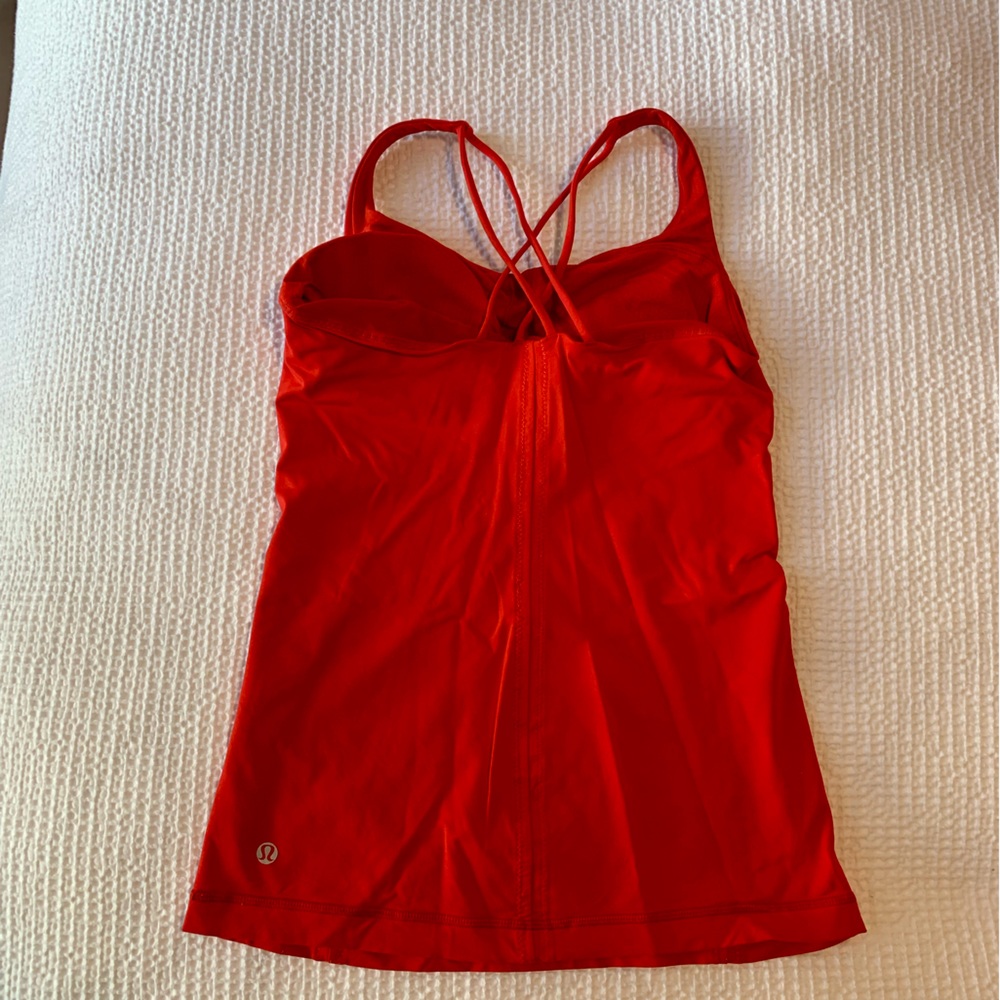 Lululemon top size 4